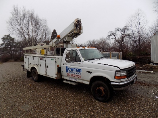 1997 Ford T Super Duty Diesel Powerstroke Bucket Truck