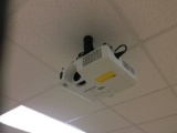 Overhead projector with pulldown screen