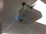Overhead projector and screen