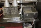American Permanent Ware Company Warmer, Heat Lamp & Dishes