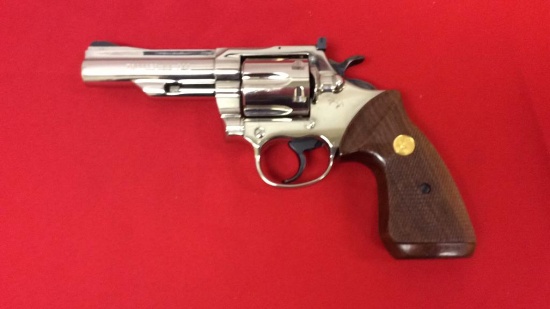 Colt Trooper 111 Revolver