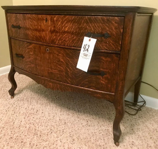 Oak 2-Drawer Lowboy Dresser