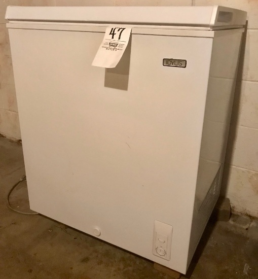 Idylis Small Chest Freezer