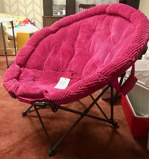 Folding Pink Round Chair