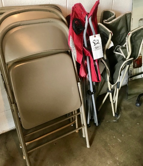 (4) Metal Folding Chairs & (2) Canvas Folding Chairs