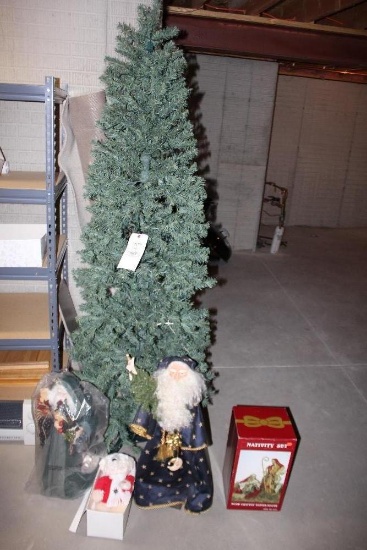 Christmas Tree, Santas & Nativity Set