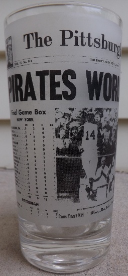 Pittsburgh Press 1960 World Champs Pirates Water Glass