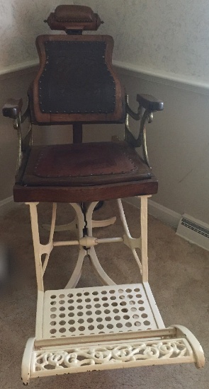 Antique M. Bartholo, Porto Patent #8504 Barber's Chair