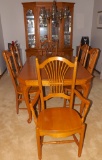 Queen Anne Style Oak Finish Dining Room Extension Table With 10 Chairs