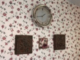 Clock, Wall Plaques