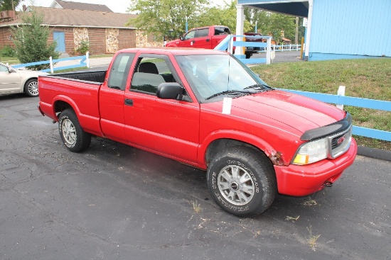 2003 GMC Sonoma SLS, 2-Wheel Drive, Automatic, 4.3 Liter V-6, Approx. 131,661 Miles