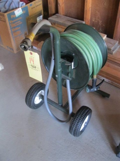 Hose reel with hose