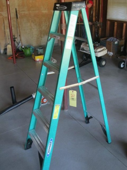 Werner 6' fiberglass step ladder