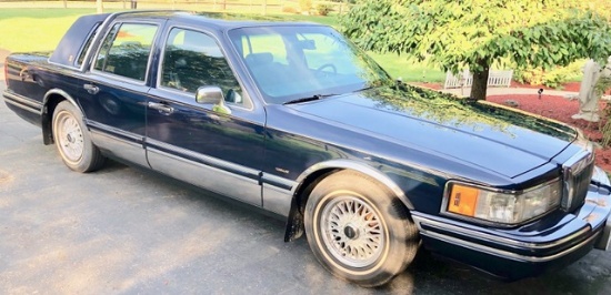 1992 Lincoln Town Car, Executive, 96,353 Miles