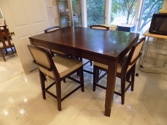 Lexington high-top dinette table with 4 chairs
