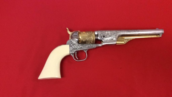 Colt Replica Revolver