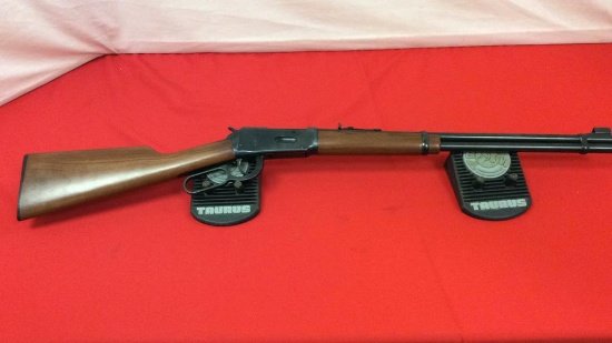 Winchester 94AE Rifle