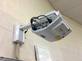 Hitachi CP-AW2519N Projector