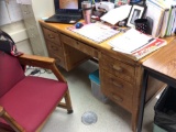 Oak Teachers Desk, Activity Table & 6 Chairs