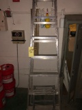 8' aluminum step ladder, 2'6