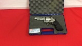 Smith & Wesson 629-4 Revolver