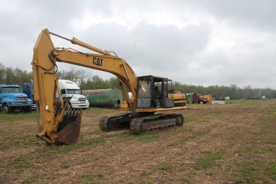 CAT E200B Excavator