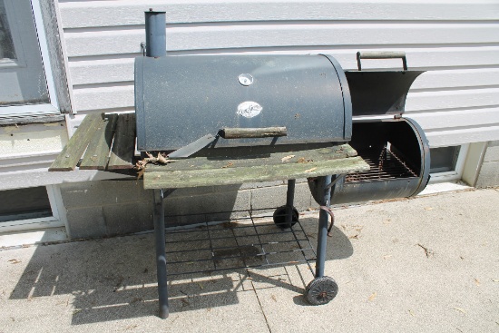 Char-Griller Grill & Smoker