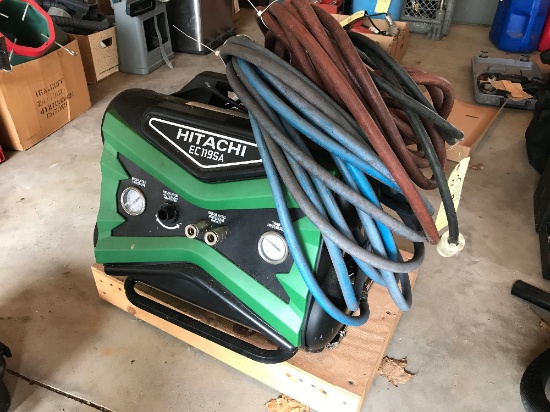 Hitachi EC119SA Air Compressor