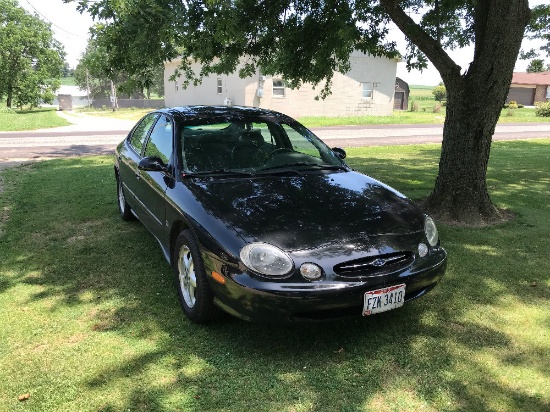 1999 Ford Taurus SE