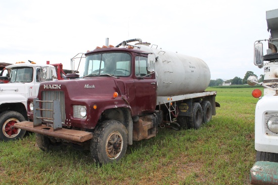 1979 MACK Tanker Truck