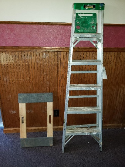 Wooden Furniture Dolly, 5 ft. Aluminum Ladder