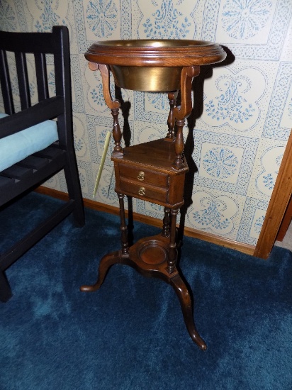 Wig Stand, 2 Drawers With Brass Bowl