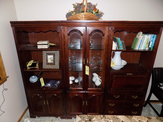 Broyhill (3) section bookcase unit