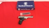 Smith & Wesson Victory SW 22 Pistol