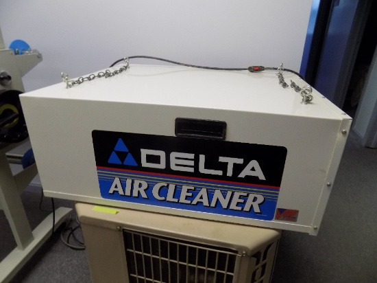 Delta air cleaner