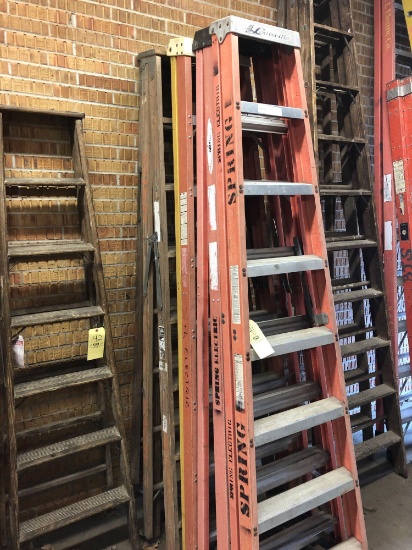(3) 8' Fiberglass Ladders