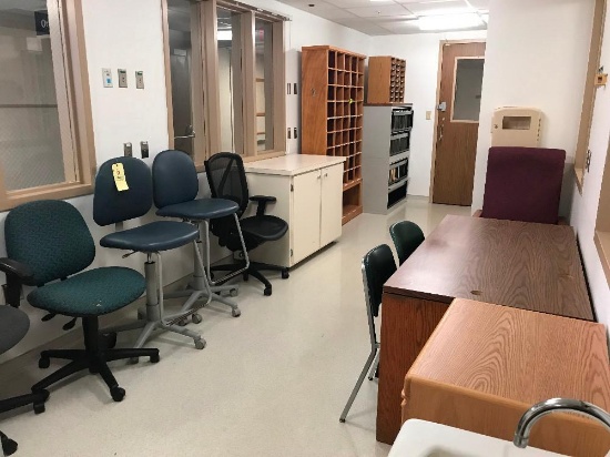 Filing Cabinets - Desk - Cabinets - Chairs