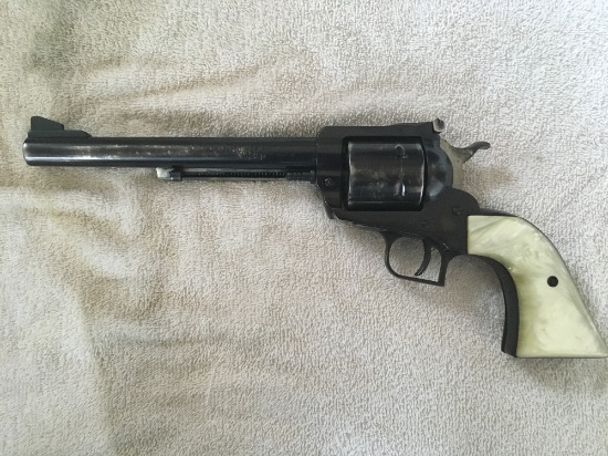 Ruger Super Blackhawk .44mag revolver - 6 3/4" barrel - w/holster - Ser#81-39781