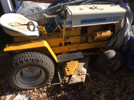 Cub Cadet 104 Lawn Tractor w/ 10HP engine