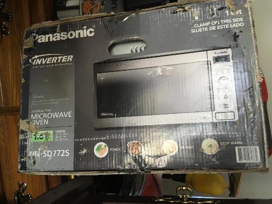 New Panasonic 1250-watt microwave