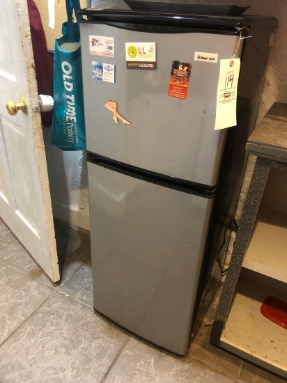 Magic Chef Refrigerator