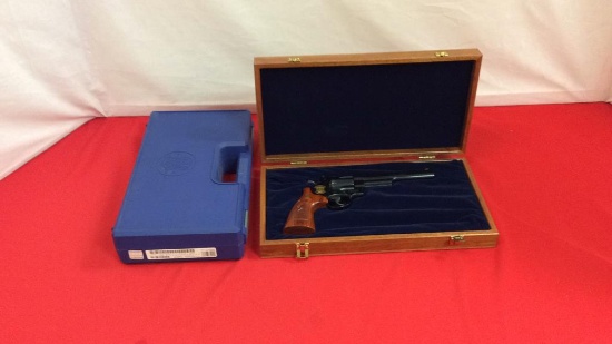 Smith & Wesson 29-10 Revolver