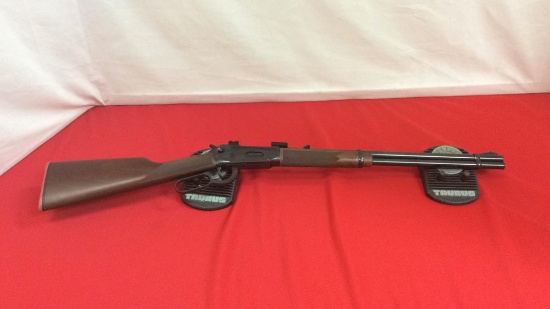 Winchester 94AE Rifle