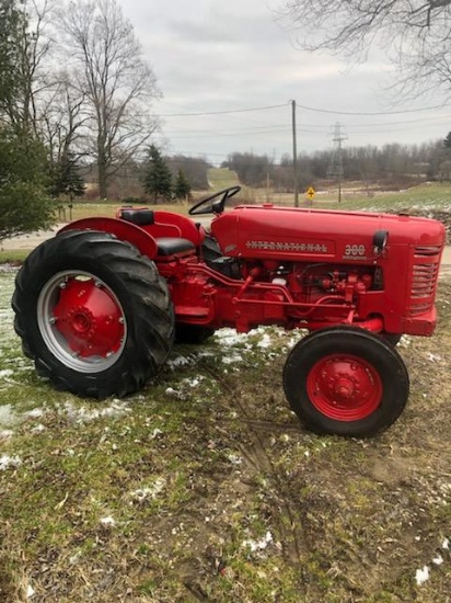 IH Model 300 utility tractor, new tires, Ser #5186