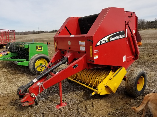 NH BR730 round baler, 1 owner, less than 2K bales