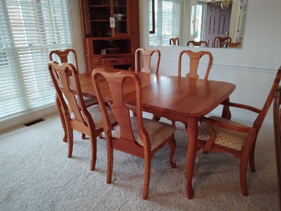 Berlin Woodworking Natural Finish Dining Table W/ 6-Cushioned Chairs & Table Protector Pads