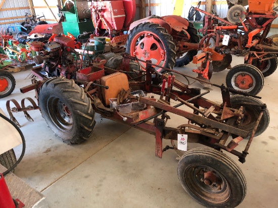 Rare Friday power wiggle hoe tractor w/ cultivators, hyd. lift and Wisconsin engine