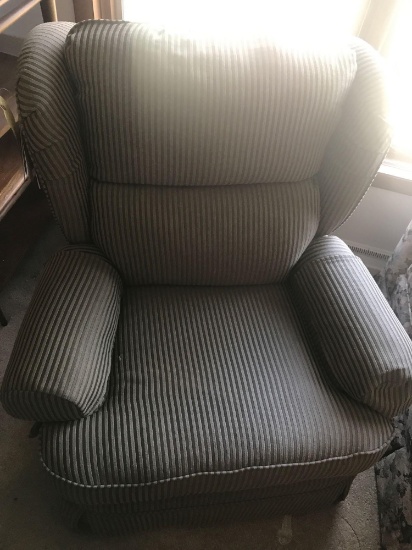 Flex steel rocker recliner