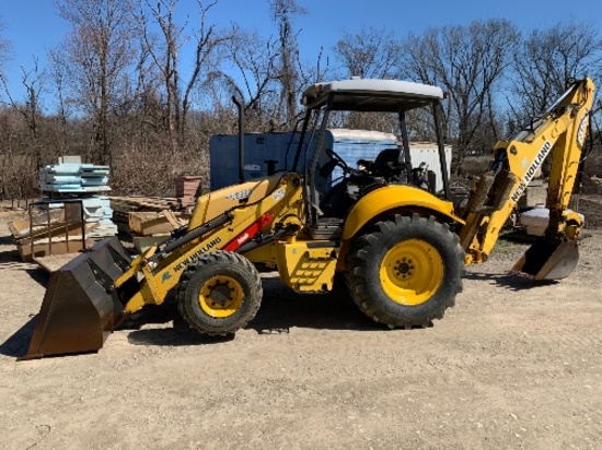 New Holland B95 backhoe, diesel, 4 x 4, with 18" bucket, 5,395 hrs