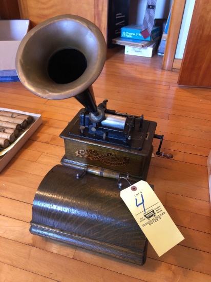 Edison standard phonograph